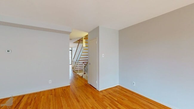 Building Photo - 226 M St SW
