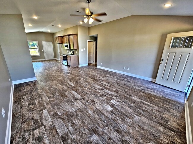 Building Photo - HOUSE for RENT Hartselle 3BR Built 2024