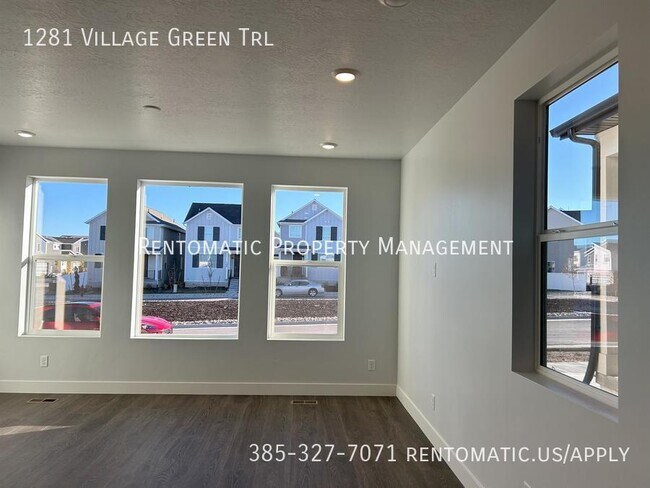 Building Photo - 1281 Vlg Grn Trl