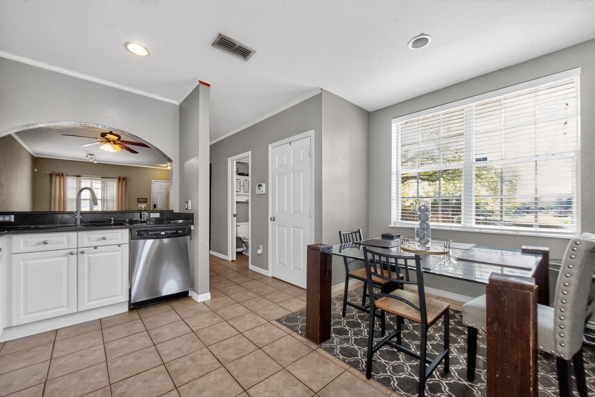 Building Photo - 4204 Plantation Cove Dr