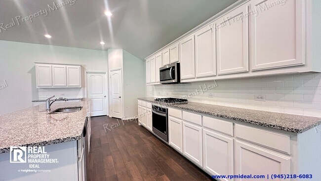 Building Photo - YOUR 3-BED, 2-BATH DREAM HOME AWAITS IN GRAND PRAIRIE