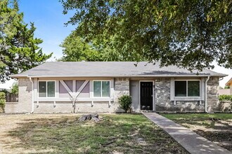 Building Photo - 1522 Sunset Ln