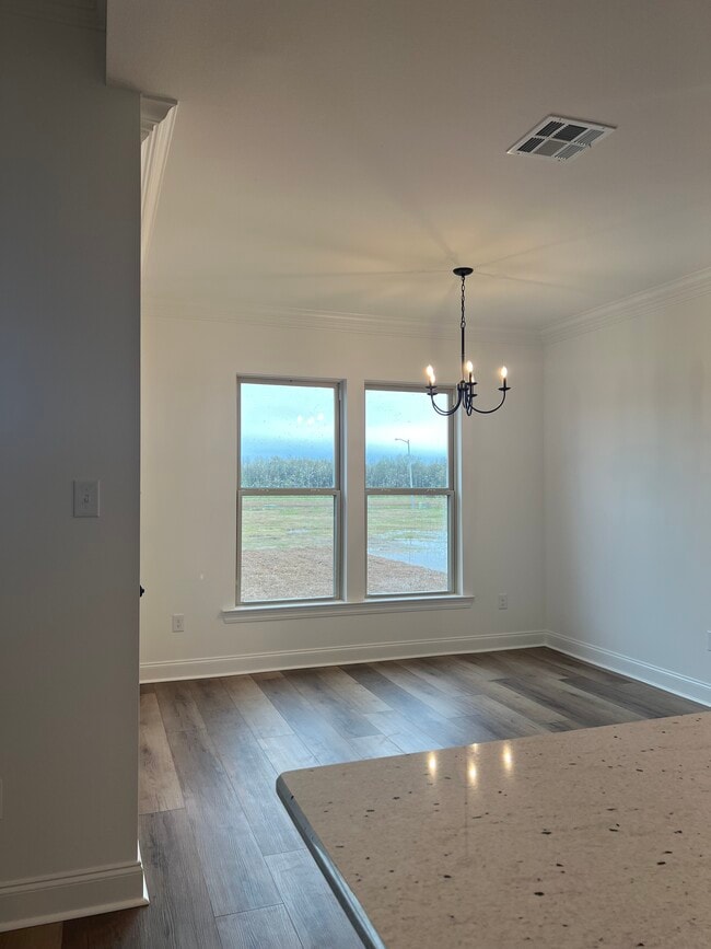 Building Photo - 109 Nandina Dr