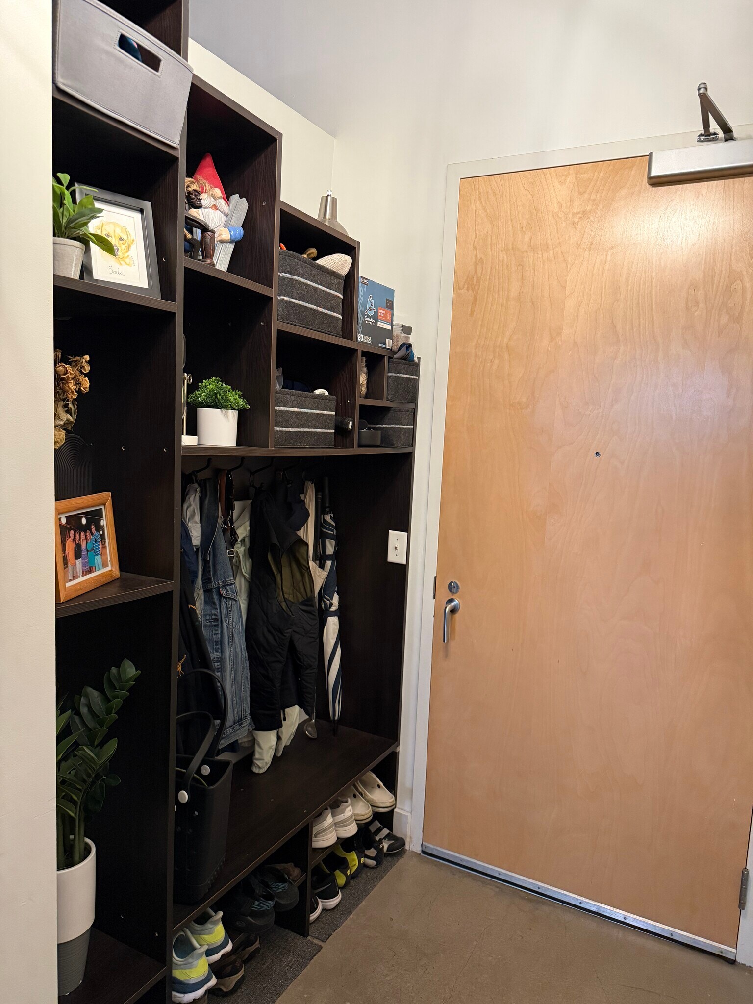 Building Photo - 718 Washington Ave N