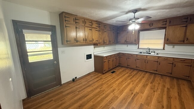 Building Photo - 249 Wayne Ave