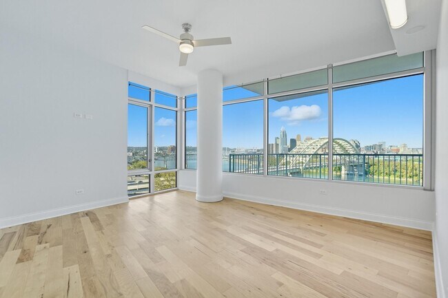 Building Photo - 400 Riverboat Row