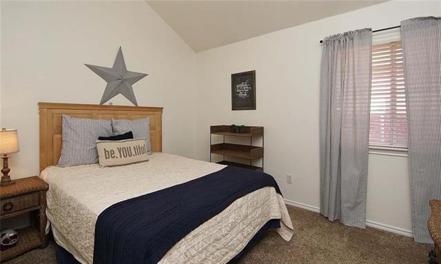 Building Photo - 4812 Stetson Dr S