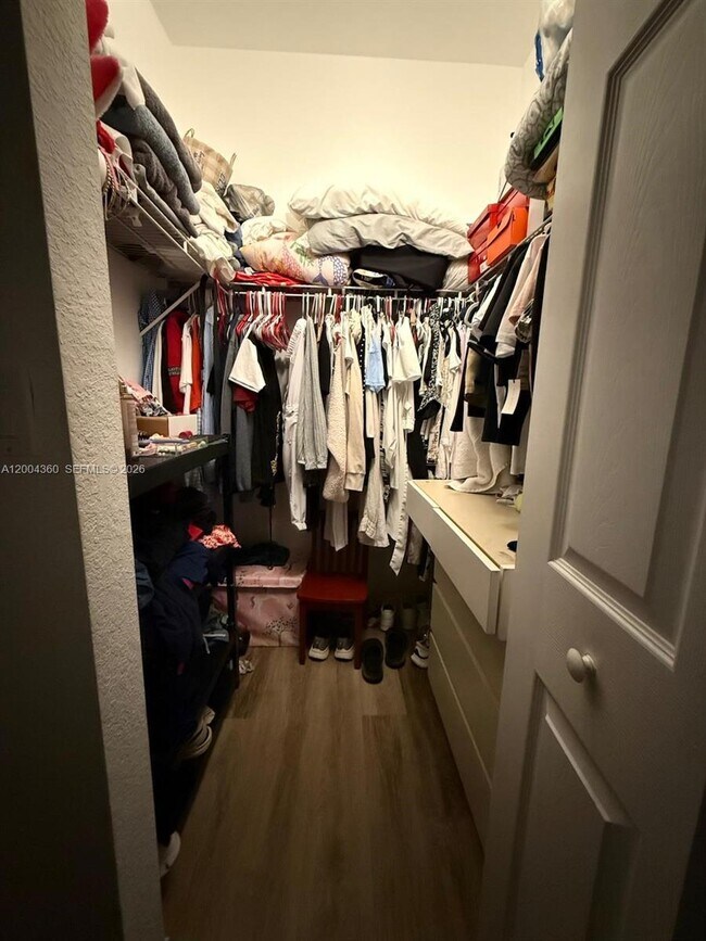 Building Photo - 8999 NW 107 Ct