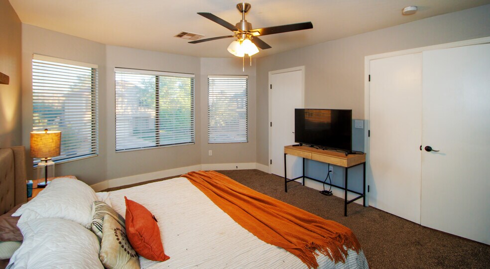 Building Photo - 1458 S Palomino Creek Dr