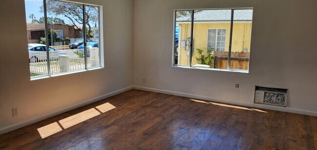 Building Photo - D STREET # A &amp; B