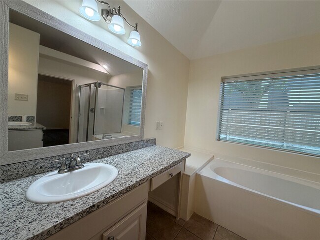 Building Photo - 6310 Pago Ln