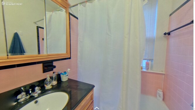 Building Photo - 24 Euston St