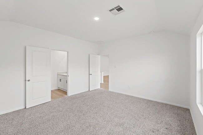 Building Photo - 16523 Hidden Ponderosa Path