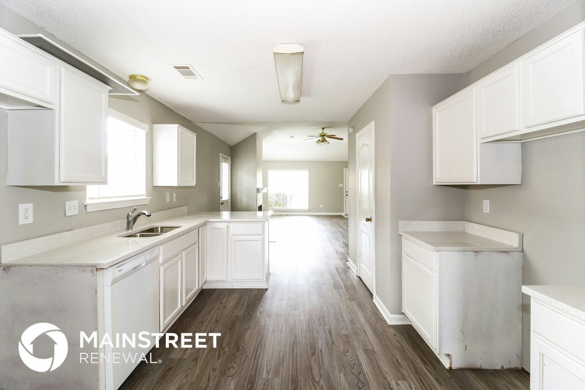 Building Photo - 4550 Cedargreen Cove