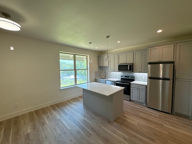 Interior Photo - Kara Mingo