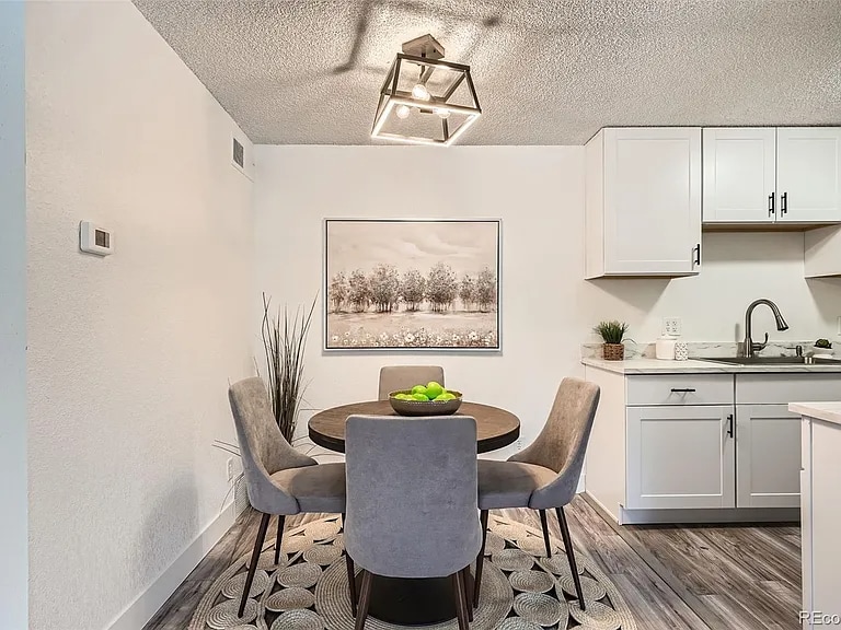 Building Photo - 10211 Ura Ln