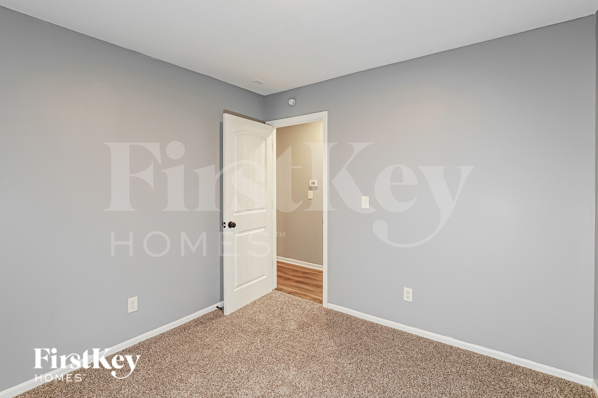 Building Photo - 5110 N Bellaire Ave