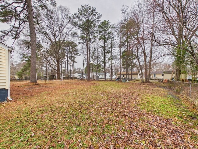 Building Photo - 1018 Barlen Dr