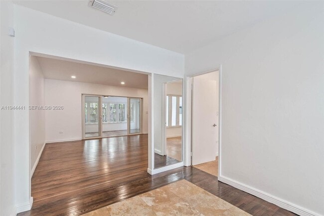 Building Photo - 680 NE 57th St