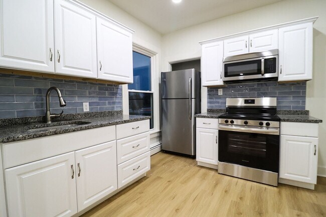 Building Photo - 50 Congress St