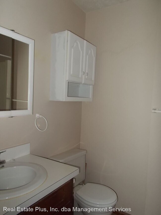 Building Photo - 3 br, 2 bath House - 215 Gibbs Road