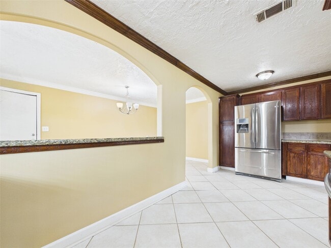 Building Photo - 1213 W Sidnor St