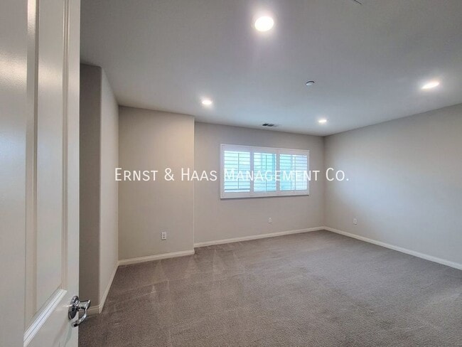 Building Photo - 14414 Strawberry Ln