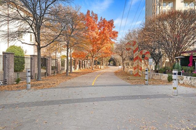 Building Photo - 4409 Travis St