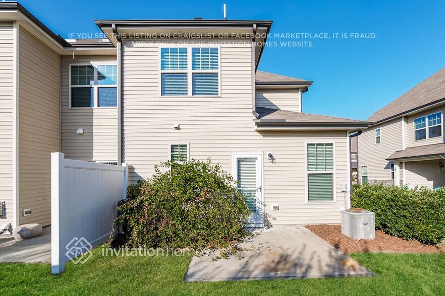 Building Photo - 7609 Weathered Oak Way