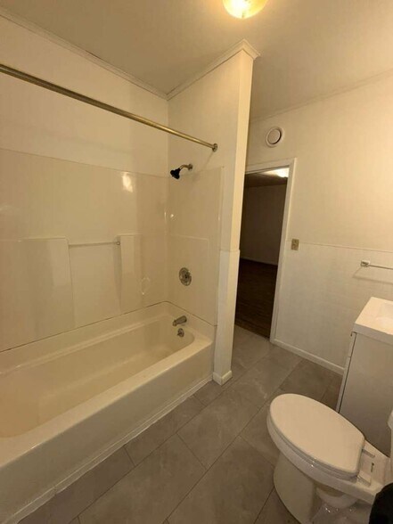 Building Photo - 18 Marvin Ave