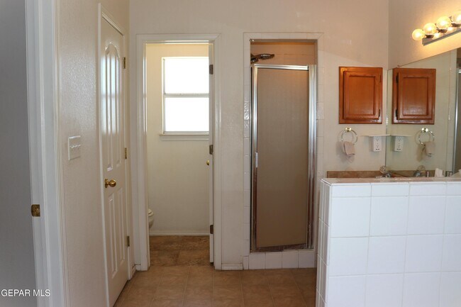 Building Photo - 3329 Tierra Sara Ln