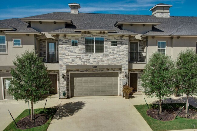 Primary Photo - Available August 2026! Beautiful 3 Bed/3.5...