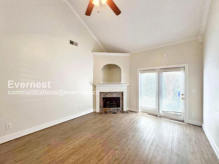 Building Photo - 107 Singapore Cir