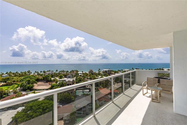 Building Photo - 2715 N Ocean Blvd