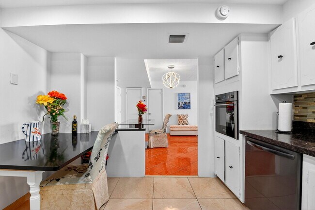 Building Photo - 3456 S Ocean Blvd