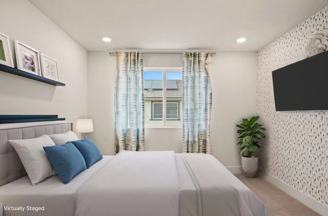 Building Photo - WOW!  Former Roseville Model Home 4/3 + SOLAR!  Please read entire ad for viewings!