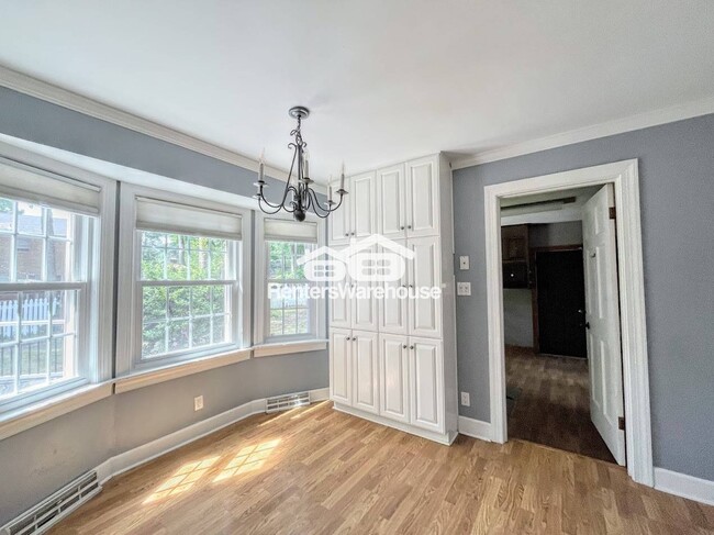 Building Photo - 2925 Duke of York Dr