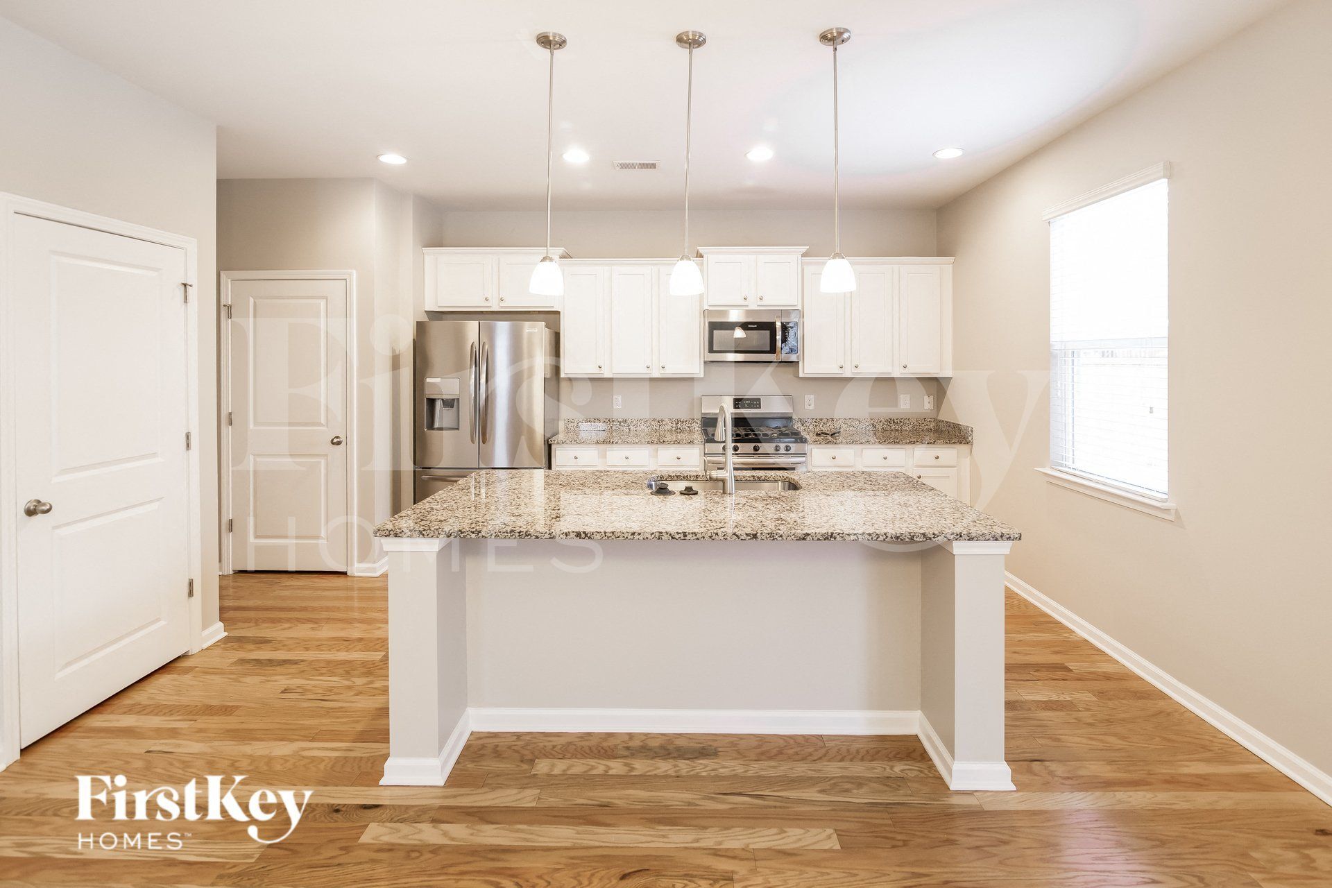 Building Photo - 640 Woolum Dr