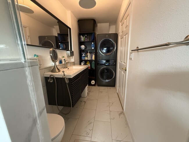 Building Photo - Spring Lawson