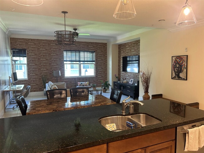 Building Photo - 226 N Latitude Cir