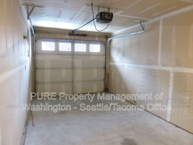 Building Photo - 4045 S Warner St