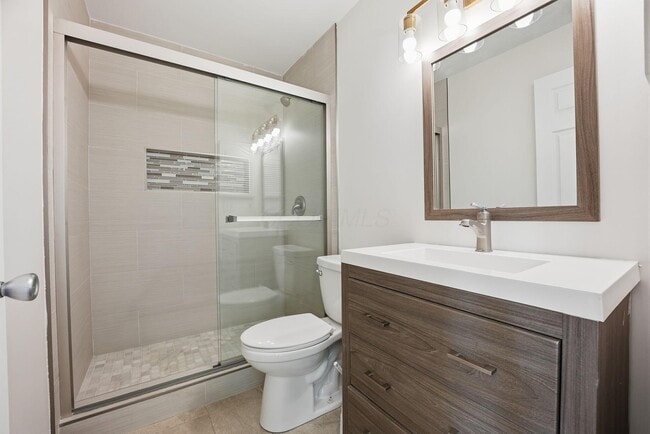 Building Photo - 5516 Baneberry Ave