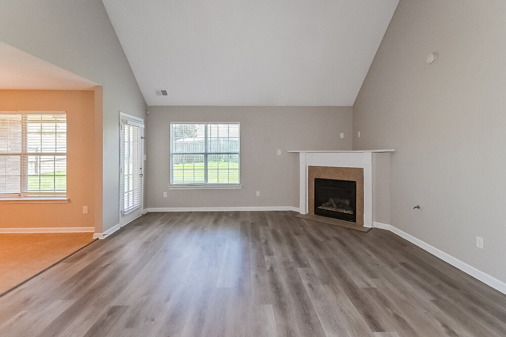 Building Photo - 4428 Liverpool Ln