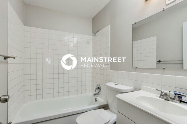 Building Photo - 3 Bedroom Pet-Friendly Home in ST PETERS, MO with Main Street Renewal