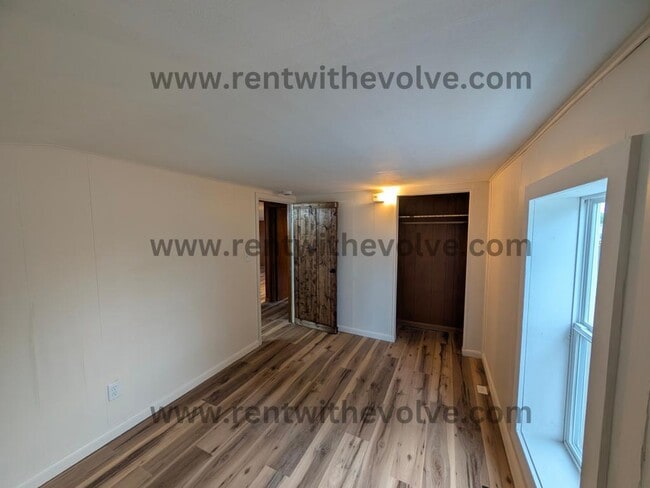 Building Photo - 1620 1/2 P Ave., New Castle, IN 47362