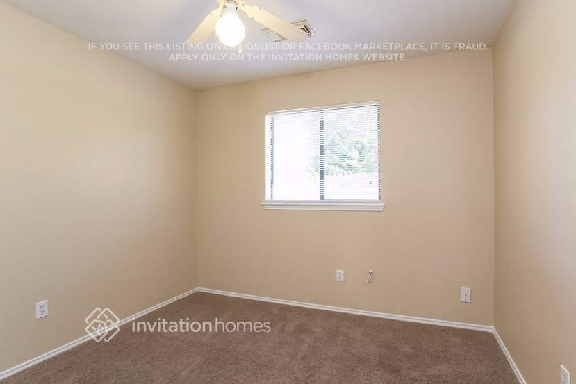 Building Photo - 11510 Labarre Dr