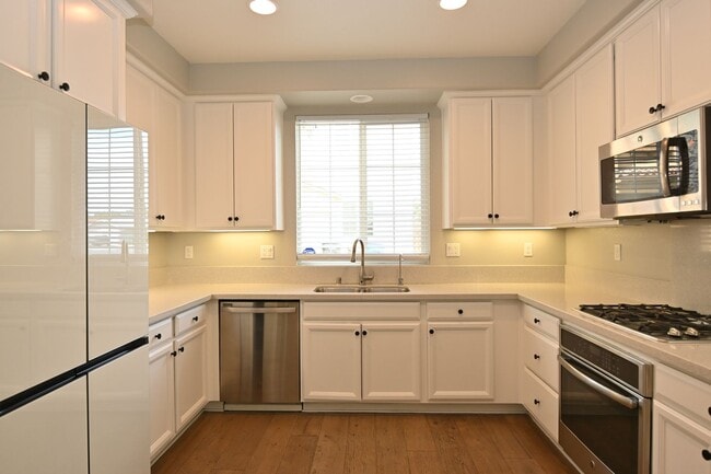 Building Photo - Stylish, Contemporary Campbell 4/2 home with Patio & Attached Garage