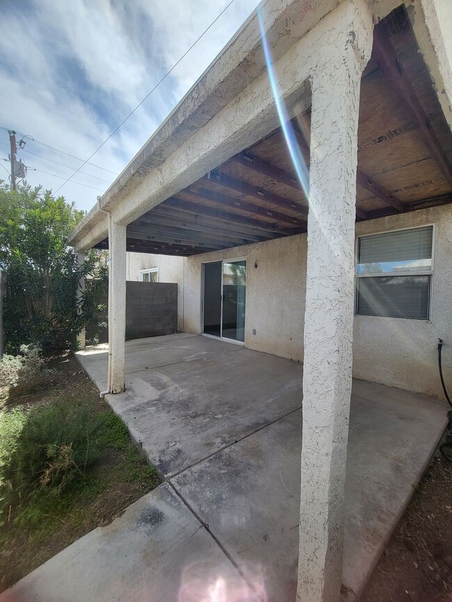 Building Photo - ZILONIS TOWNHOME II - Bourbon Street