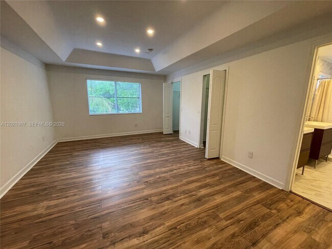 Building Photo - 3510 SW 170th Ave