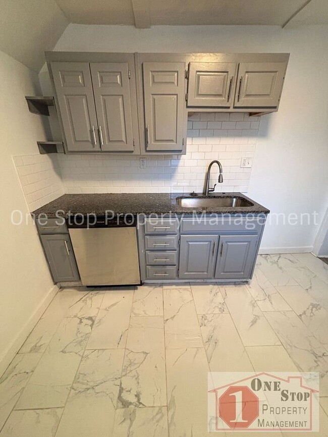 Building Photo - Beautiful 4 Bedroom 1 Bathroom Home in Kan...